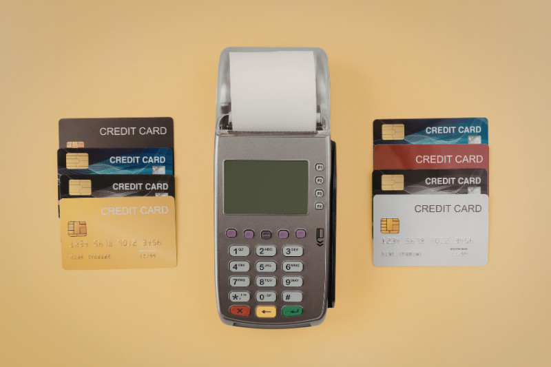 מדריך לסליקה עסקית - יתרונות, חסרונות ומה שביניהם - המדריך השלם למסופי סליקת אשראי